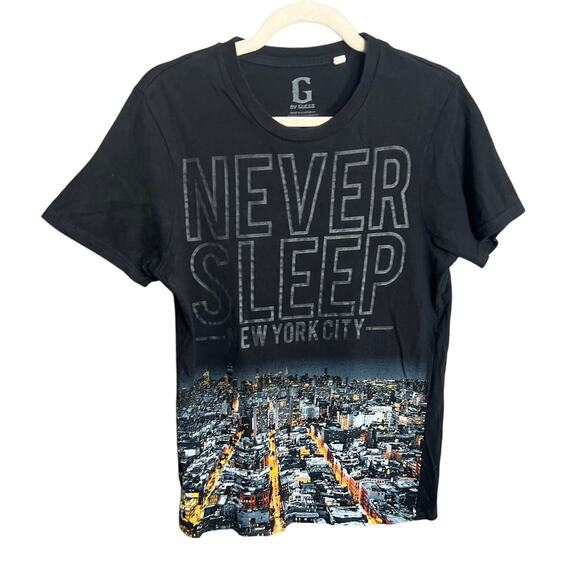 Men Guess Y2K NYC Never Sleep Graphic Black Tee Sz XS Short Sleeve 2000s Cotton - Picture 1 of 9